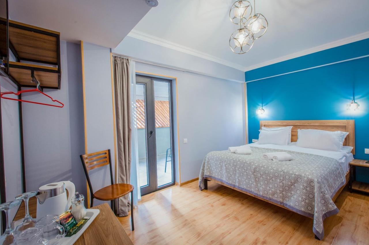Central Gate Hotel In Heart Of Tbilisi Ngoại thất bức ảnh
