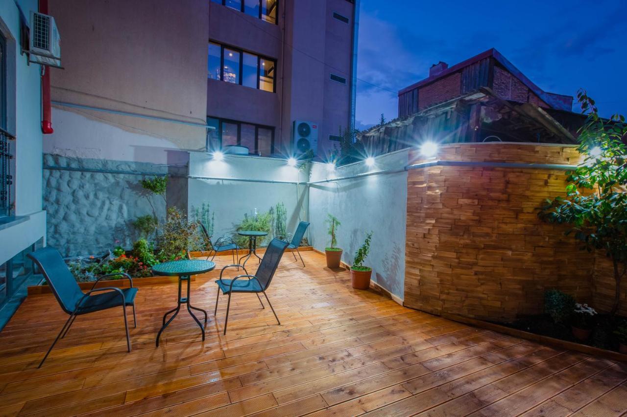 Central Gate Hotel In Heart Of Tbilisi Ngoại thất bức ảnh